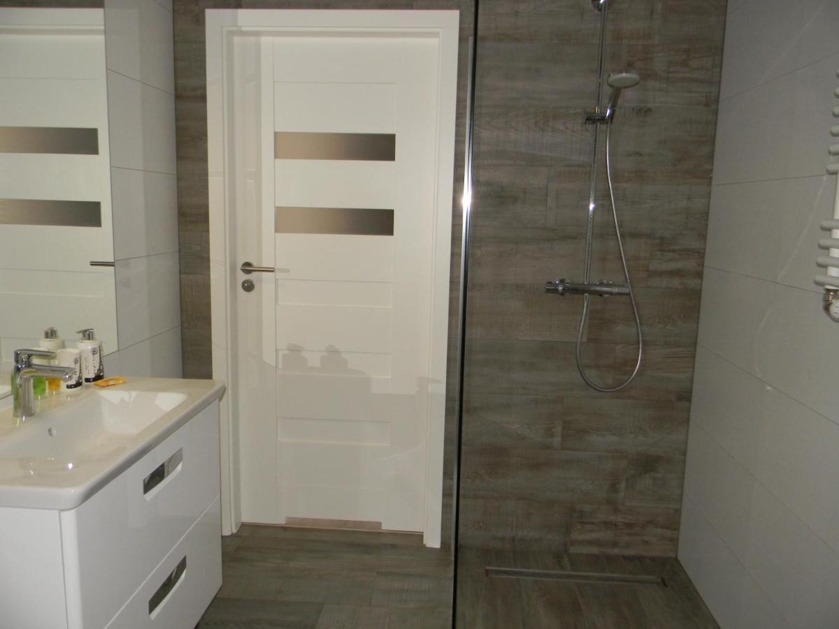 Apartament Z Basenem Laura Polanki Park Apartment Kolobrzeg Exterior photo